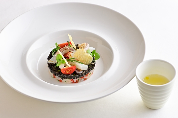 アオリイカのライスサラダ カルローズの出汁茶漬け仕立ての画像