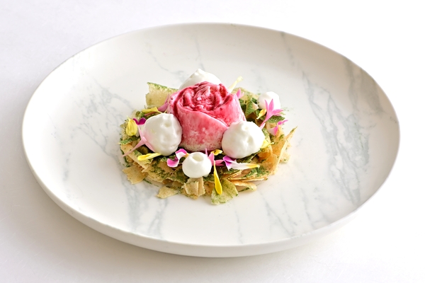 カルローズのパンナコッタ そのチュイールと酒粕エスプーマの画像