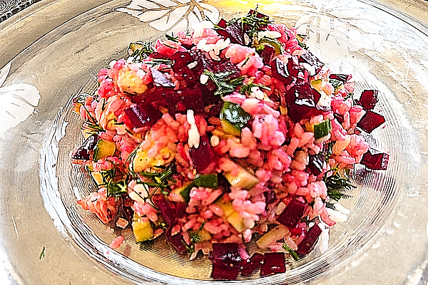 ビーツと鶏肉のライスサラダの画像