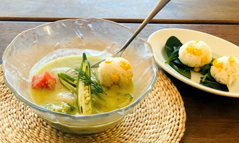 コーンライスとホタテと夏野菜の冷製アスパラスープの画像